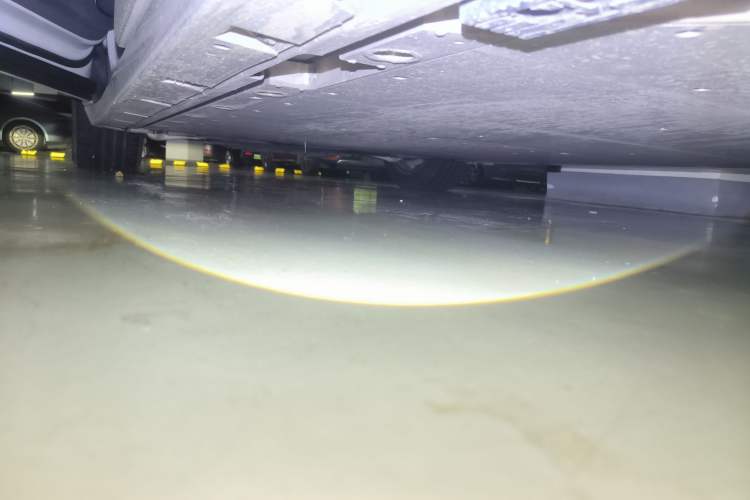 Used Zeekr 009 2022 WE Edition Chassis Rear Left