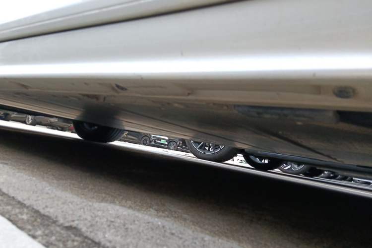 Used Zeekr 009 2022 WE Edition Chassis Rear Left