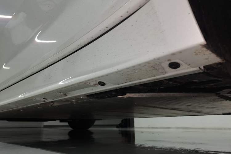 Used Zeekr 009 2022 WE Edition Chassis Rear Left