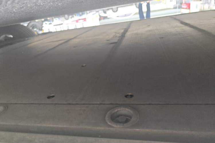 Used Zeekr 009 2022 WE Edition Chassis Rear