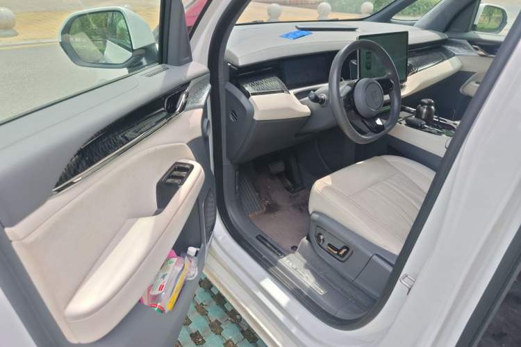 Used Zeekr 009 2022 WE Edition Driver Seat