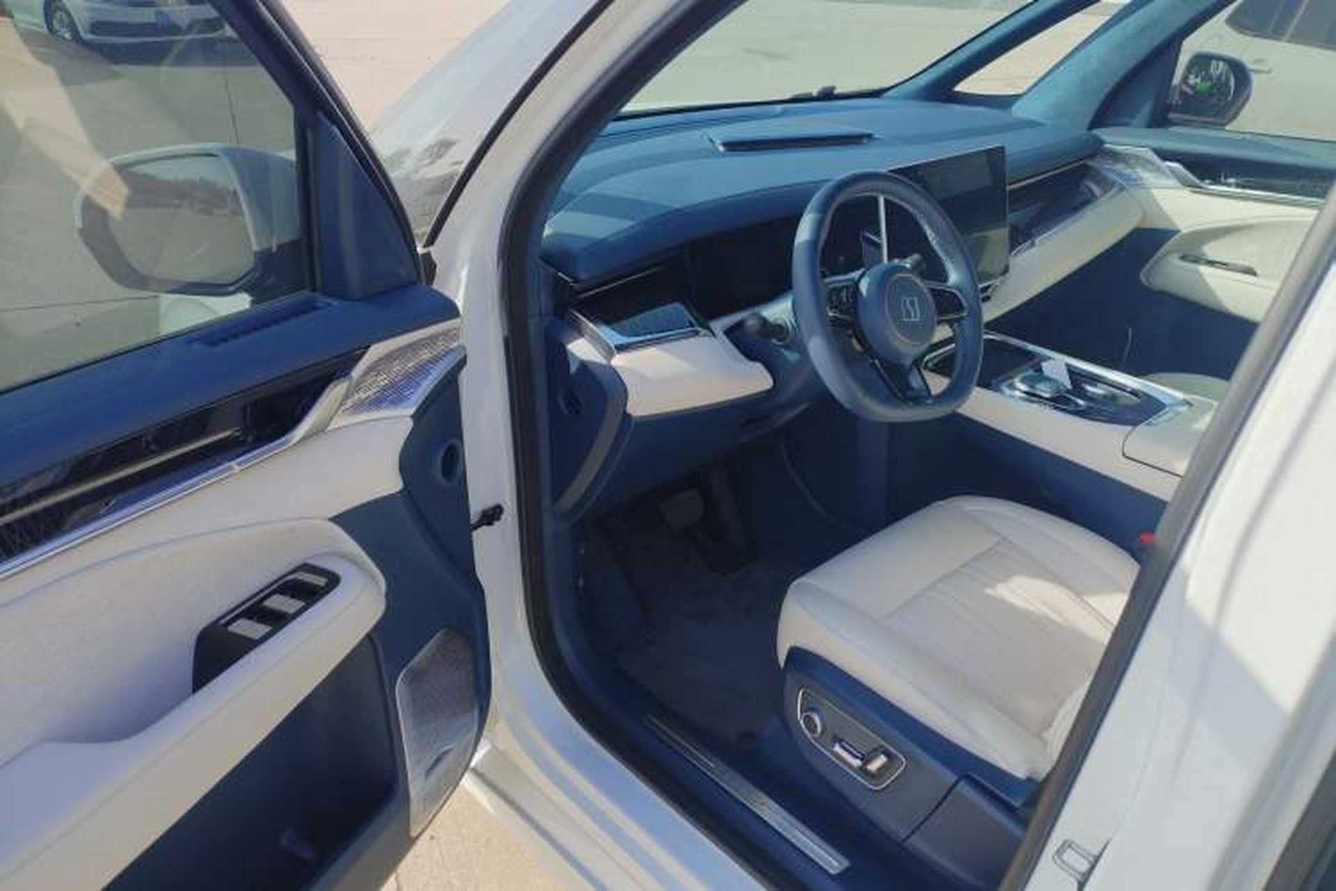 Used Zeekr 009 2022 ME Edition Driver Seat