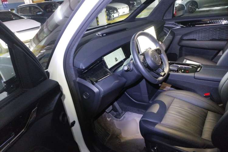 Used Zeekr 009 2022 WE Edition Driver Seat