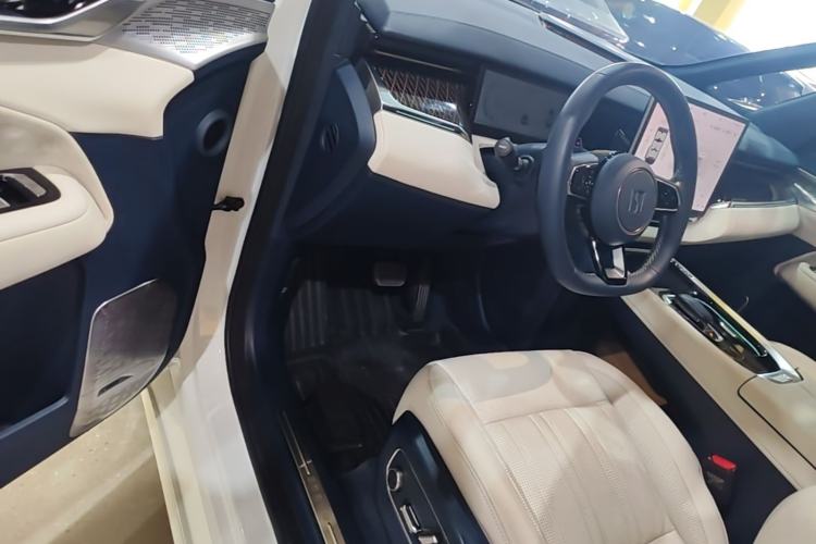 Used Zeekr 009 2022 WE Edition Driver Seat