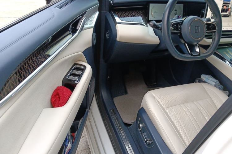 Used Zeekr 009 2022 WE Edition Driver Seat