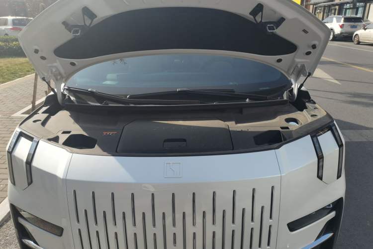 Used Zeekr 009 2022 ME Edition Engine Bay