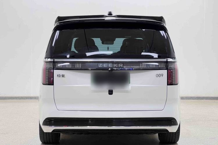 Used Zeekr 009 2022 WE Edition Exterior 1