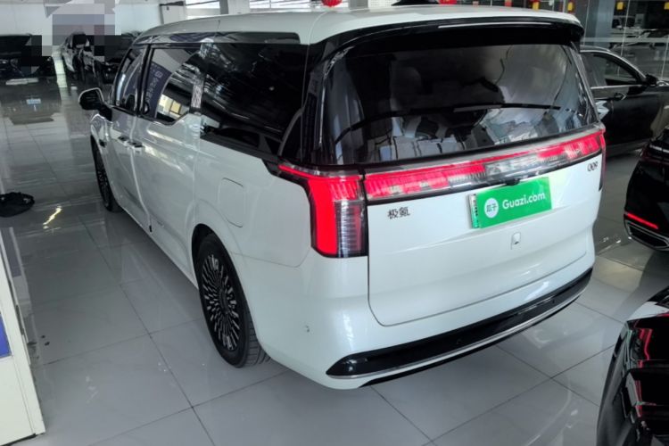 Used Zeekr 009 2022 WE Edition Exterior 2