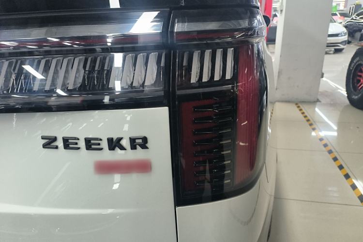 Used Zeekr 009 2022 WE Edition Exterior 3
