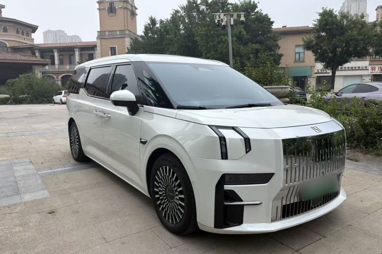 Used Zeekr 009 2022 WE Edition Exterior 3