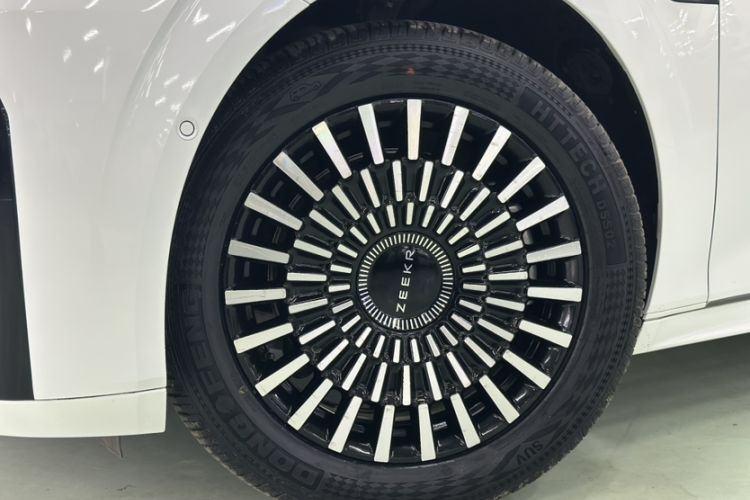Used Zeekr 009 2022 WE Edition Exterior 3