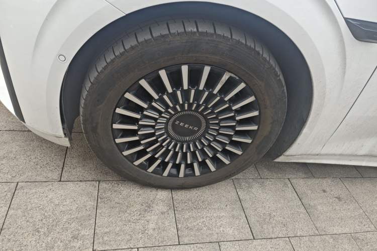 Used Zeekr 009 2022 WE Edition Exterior 4