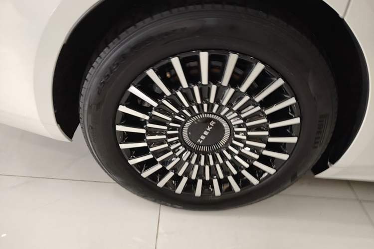 Used Zeekr 009 2022 WE Edition Exterior 5