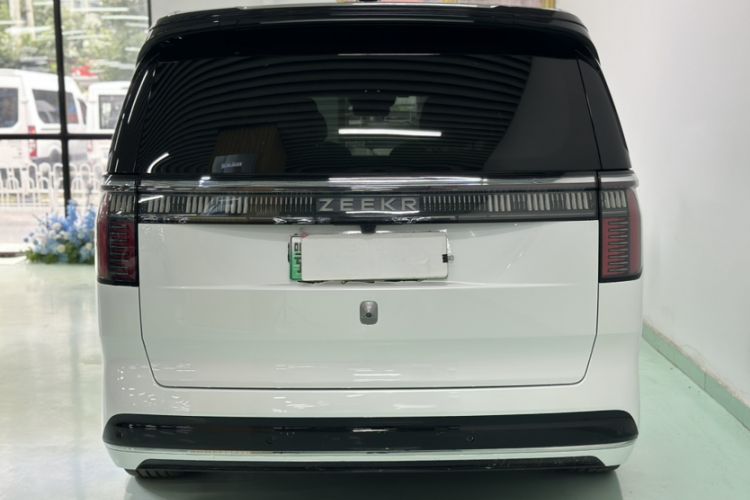 Used Zeekr 009 2022 WE Edition Exterior 6