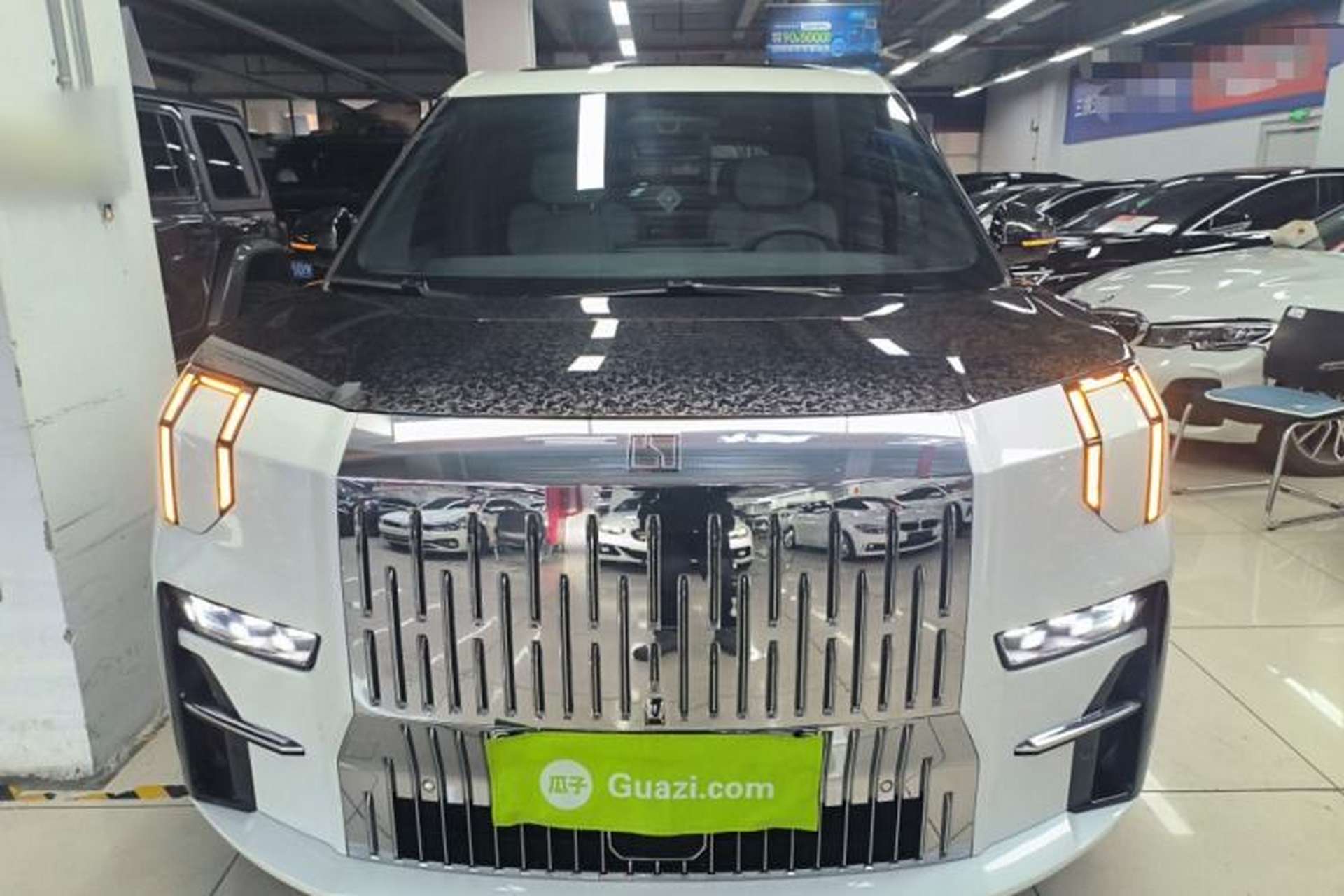 Used Zeekr 009 2022 WE Edition Front