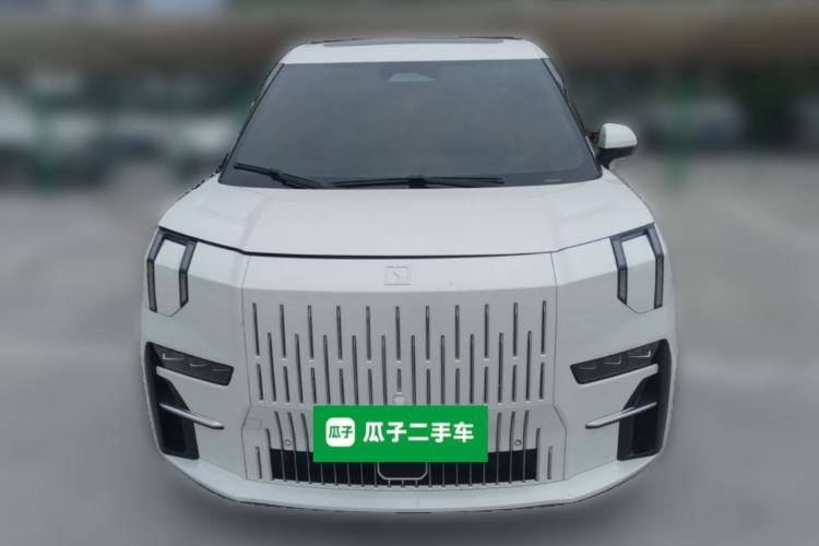 Used Zeekr 009 2022 WE Edition Front