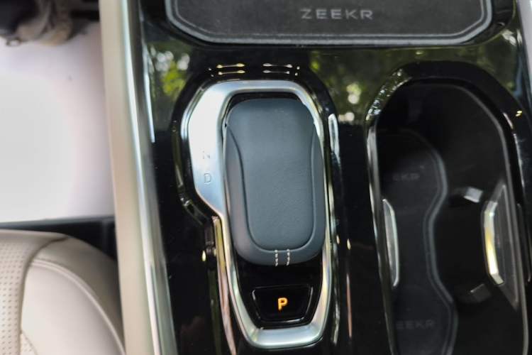 Used Zeekr 009 2022 WE Edition Gear Lever