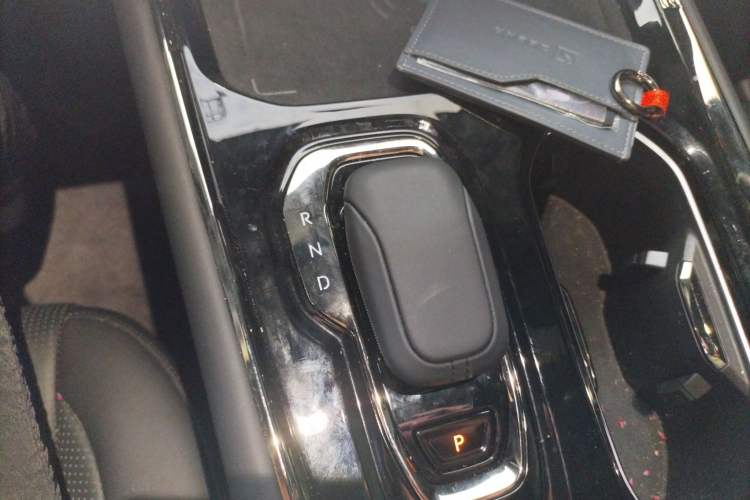 Used Zeekr 009 2022 WE Edition Gear Lever