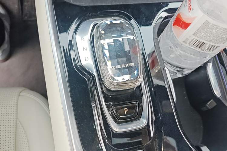 Used Zeekr 009 2022 ME Edition Gear Lever