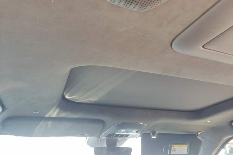 Used Zeekr 009 2022 WE Edition Headliner
