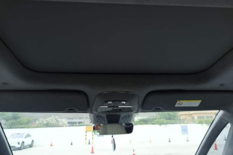 Used Zeekr 009 2022 WE Edition Headliner