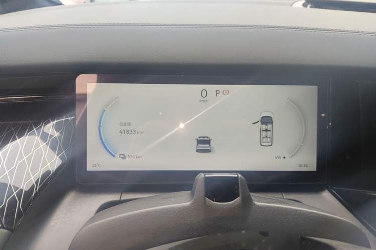Used Zeekr 009 2022 WE Edition Instrument Cluster