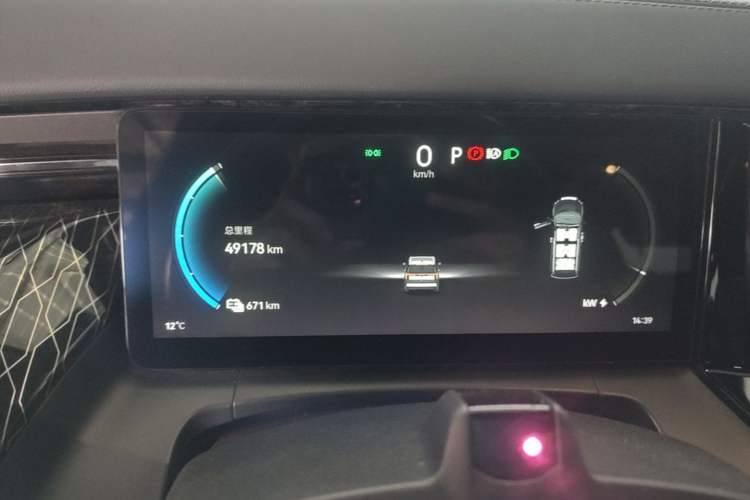 Used Zeekr 009 2022 WE Edition Instrument Cluster