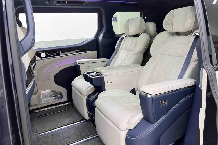 Used Zeekr 009 2022 WE Edition Interior 2