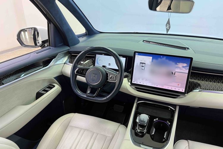 Used Zeekr 009 2022 WE Edition Interior 7