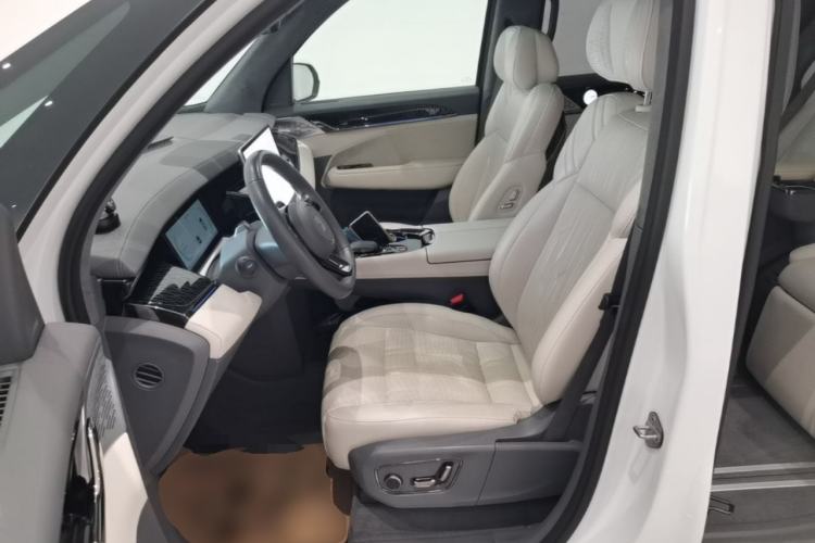 Used Zeekr 009 2022 WE Edition Left Front Seat