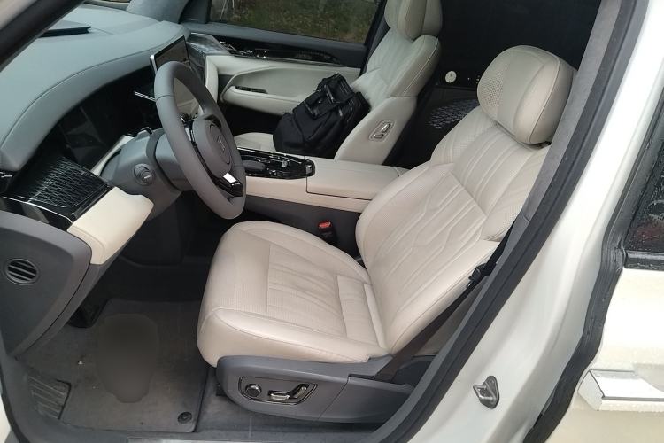 Used Zeekr 009 2022 WE Edition Left Front Seat