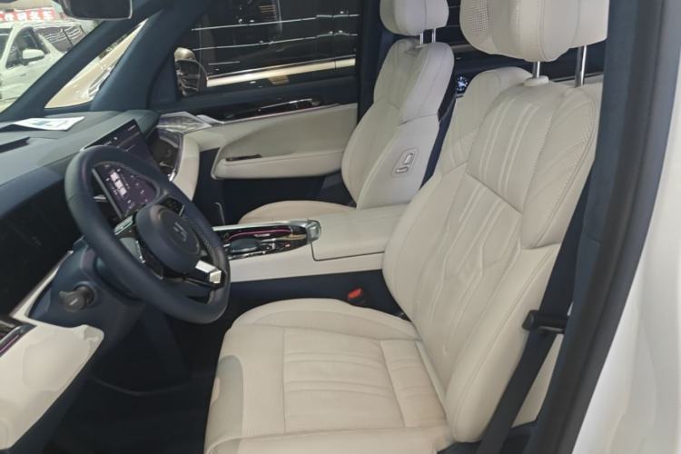 Used Zeekr 009 2022 WE Edition Left Front Seat
