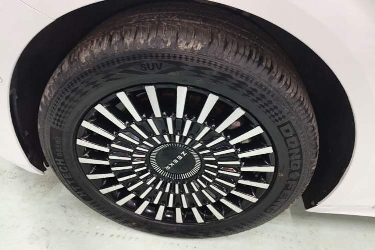 Used Zeekr 009 2022 WE Edition Left Front Wheel Hub