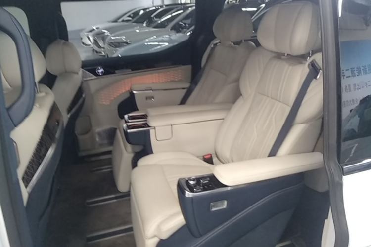 Used Zeekr 009 2022 WE Edition Left Rear Seat