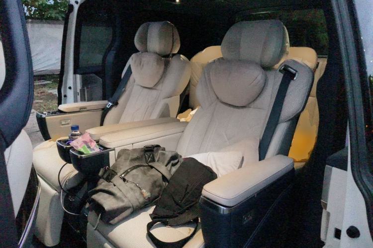 Used Zeekr 009 2022 ME Edition Left Rear Seat