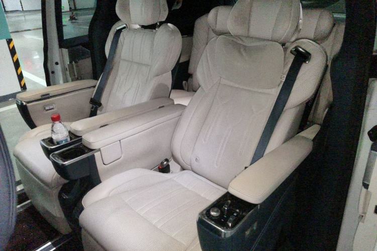 Used Zeekr 009 2022 ME Edition Left Rear Seat