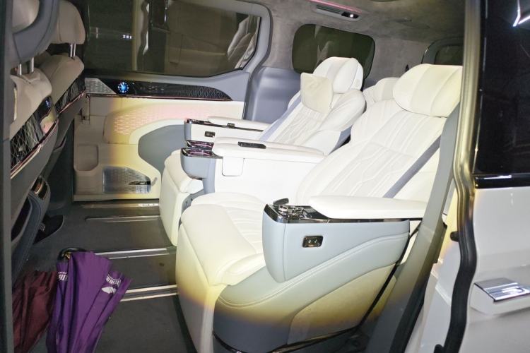 Used Zeekr 009 2022 ME Edition Left Rear Seat