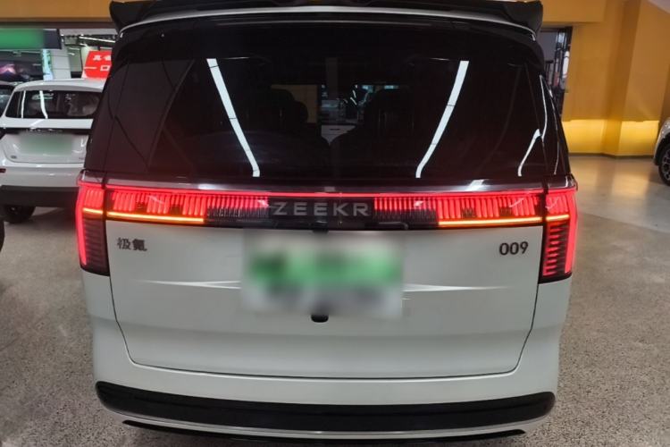 Used Zeekr 009 2022 WE Edition Rear