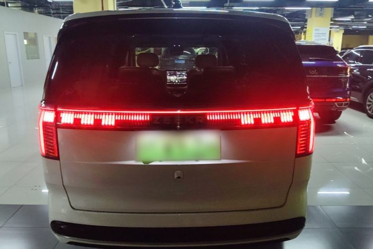 Used Zeekr 009 2022 WE Edition Rear