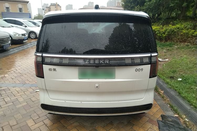 Used Zeekr 009 2022 WE Edition Rear