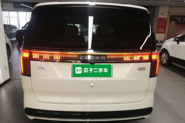 Used Zeekr 009 2022 WE Edition Rear