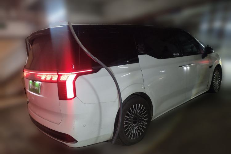 Used Zeekr 009 2022 WE Edition Rear