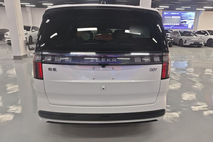 Used Zeekr 009 2022 WE Edition Rear