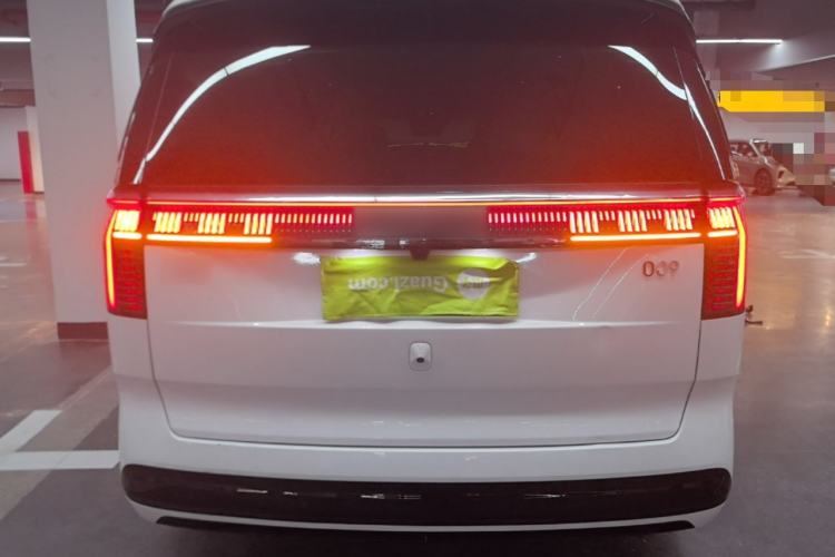 Used Zeekr 009 2022 WE Edition Rear