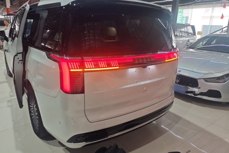Used Zeekr 009 2022 WE Edition Rear