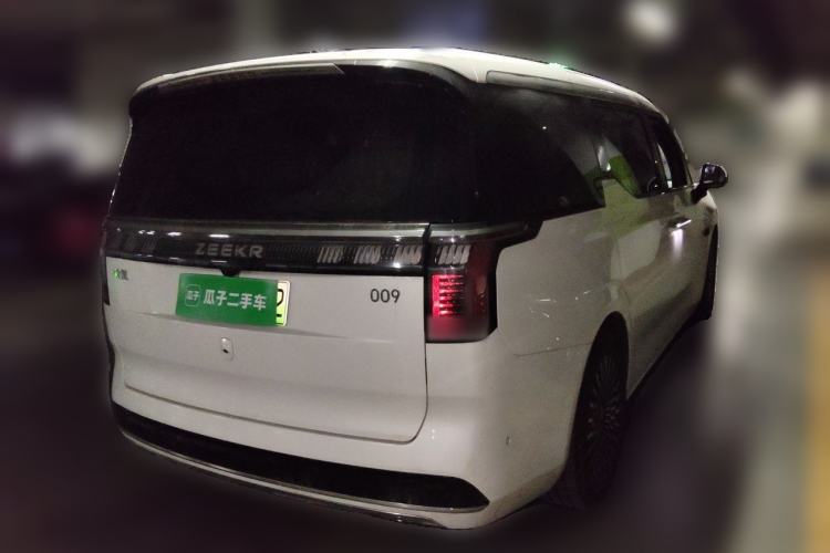 Used Zeekr 009 2022 WE Edition Rear Right 45 Deg