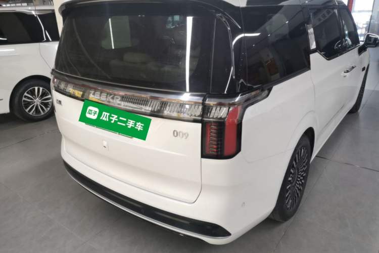 Used Zeekr 009 2022 WE Edition Rear Right 45 Deg