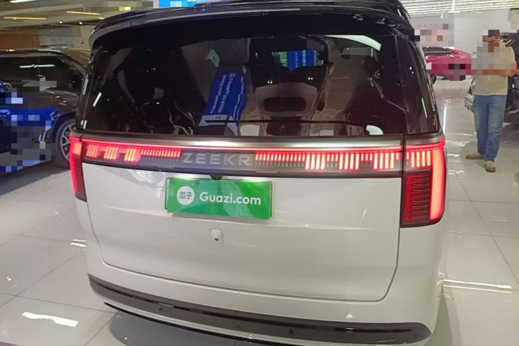 Used Zeekr 009 2022 WE Edition Rear