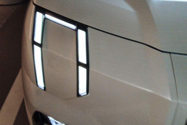Used Zeekr 009 2022 ME Edition Right Front Headlight