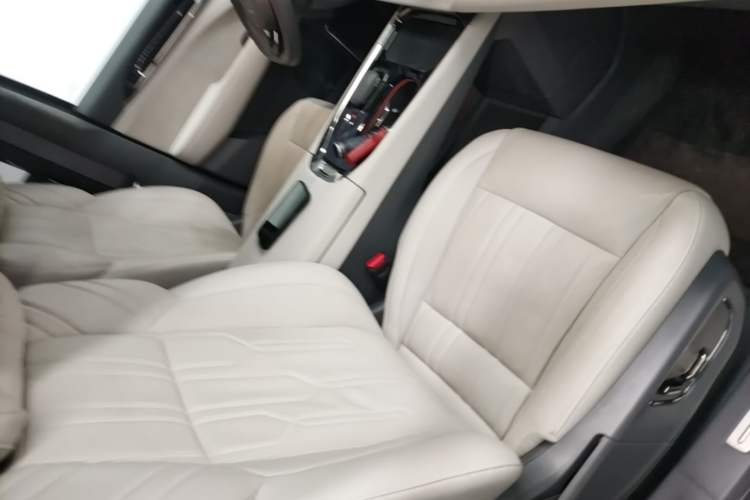 Used Zeekr 009 2022 WE Edition Right Front Seat